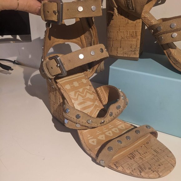 Dolce Vita @ Nordstrom - Studded Cork Heeled Sandal - Size EURO 37 - Picture 4 of 4